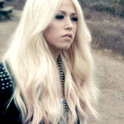 Amelia Lily - List pictures