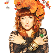 Neon Hitch - List pictures