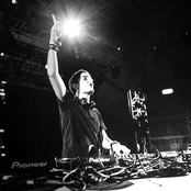 Alesso - List pictures