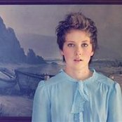 Emma Louise - List pictures