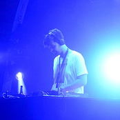 Benjamin Damage - List pictures