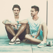 Fréro Delavega - List pictures