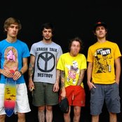 Heavy Heavy Low Low - List pictures