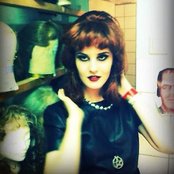 Ren Harvieu - List pictures