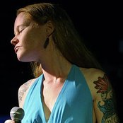 Layla Zoe - List pictures