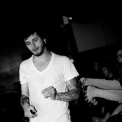 Heavy Heavy Low Low - List pictures