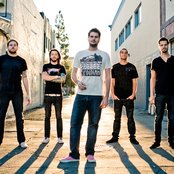 Destroy The Runner - List pictures