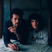 Oh Wonder - List pictures