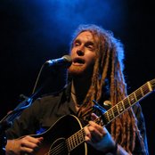 Newton Faulkner - List pictures