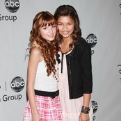 Bella Thorne And Zendaya - List pictures