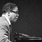Herbie Hancock - List pictures