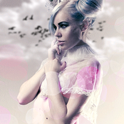 Kerli - List pictures