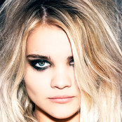 Daisy Dares You - List pictures