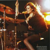 Vanessa Amorosi - List pictures