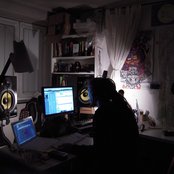 Rocky Leon - List pictures