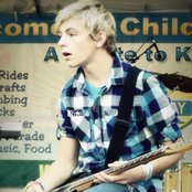 Ross Lynch - List pictures