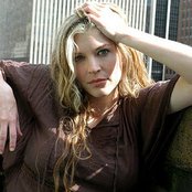 Charlotte Martin - List pictures