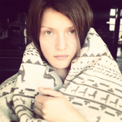 Olga Bell - List pictures