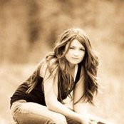 Tenille - List pictures