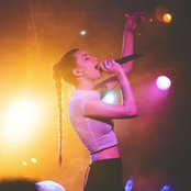 Hana - List pictures