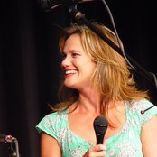 Alecia Nugent - List pictures