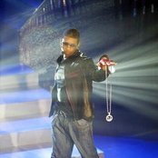Usher - List pictures