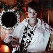 La Roux - List pictures