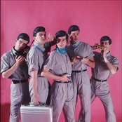 Devo - List pictures