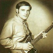 Danny James - List pictures