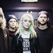 Tonight Alive - List pictures