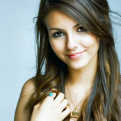 Victoria Justice - List pictures