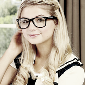 Stefanie Scott - List pictures