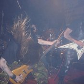 Primitive Graven Image - List pictures