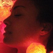 Amel Larrieux - List pictures