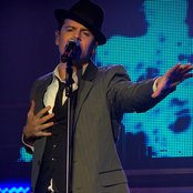 Jordan Knight - List pictures