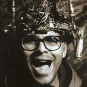 East - List pictures