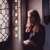 Marika Hackman - List pictures