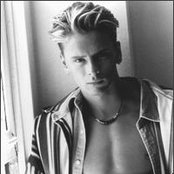 Jeremy Jordan - List pictures