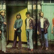 Moody Blues - List pictures