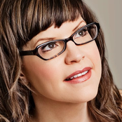 Lisa Loeb - List pictures