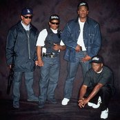 Nwa - List pictures