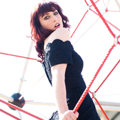 Hannah Georgas - List pictures