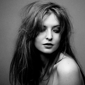 Faye - List pictures