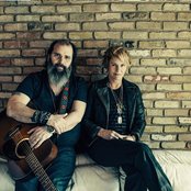 Colvin & Earle - List pictures