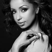 Mya - List pictures