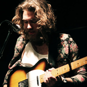 Matt Corby - List pictures