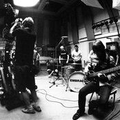 Embrace - List pictures