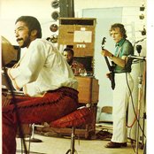 Larry Young - List pictures