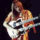 Steve Howe - List pictures