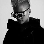 Lucy Love - List pictures